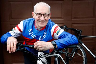 Kurt Markussen begyndte at cykle i begyndelsen af 1960'erne og var en del af Hernings første »cykel-guldalder«. Han har været aktiv i både Herning Cykle Klub (14 år som formand) og den nationale cykelunion samt involveret i afviklingen af Danmark Rundt en længere årrække. I dag har han både en racer og en mountainbike i garagen og er afsted tre-fire gange om ugen.