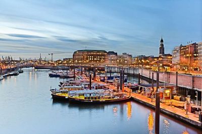 Hamborg har flere broer end nogen anden by i verden. Faktisk har byen mere end 2500 broer, hvilket er flere end Amsterdam, London og Venedig tilsammen.