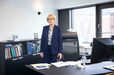 Gennem fire årtier har Inger Højbjerg været advokat i Herning - først som partner i flere advokatfirmaer og de seneste 10 som selvstændig. Og undervejs er jobbet blevet til både en livsstil og en hobby, fortæller hun.