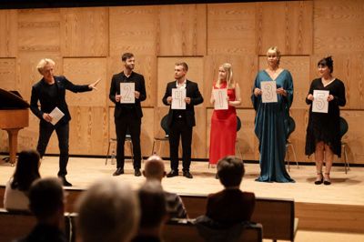 Ligesom sidste år skal der smages på stemmer ved Herning Opera Festival, og Gert Henning-Jensen har i år inviteret seks sangere med som både vil berige og udfordre publikum. Foto: Maria Stougaard