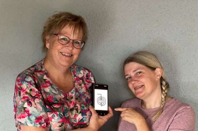 Cho Ku Rei hedder tegnet, som Lene Damgaard Jensen og Charlotte Holritz har valgt som logo for deres nye forening Livsenergi og Fællesskab. Cho Ku Rei er et stærkt tegn indenfor reiki healing, som de to kvinder har været på kursus i, og det betyder noget i retning af »kommer fra universet og øger kraften«.
