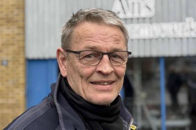 Troels Georgi mener ikke, at det er rimeligt, at små fjernvarmeanlæg skal betale mere i afgift end de store. Nu får han hjælp af Kristian Pihl Lorentzen for at få tingene ændret.
