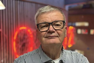 Erik Raaby, der er pædagogisk leder på Trekløverskolen i Kjellerup, oplyser, at skolen fejrer sine 125 år i maj med elever og forældre.