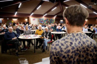 For tredje gang arrangerede Vildbjerg Borgerforening valgmøde i forbindelse med kommunalvalget, og det foregik ligesom de andre valgår på på Kildebakkeskolen i Vildbjerg. I år var skolen selv en del af debatten, da man fra politiske side har besluttet at reducere elevloftet fra næste skoleår.