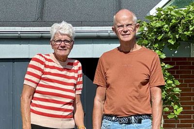 Inga og Flemming Nielsen trådte til med en økonomisk redningsplan, da det så mørkest ud for indendørs padelbaner i Vinderup.