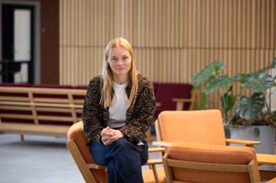Der er ulighed i unges mentale sundhed, og deres sociale baggrund har betydning for, hvilke diagnoser de risikerer at få. Et nyt forskningsprojekt som forsker Christine Leonhard Birk Sørensen fra Arbejds- og Miljømedicin på Regionshospitalet Gødstrup står bag, viser overraskende, at unge med veluddannede forældre i højere grad får konstateret en psykiatrisk diagnose.