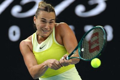 Aryna Sabalenka, der er nummer et i verden på kvindesiden, har vundet fire grand slam-titler i karrieren. To gange er hun strøget til tops i US Open og to gange i Australian Open. (Arkivfoto).