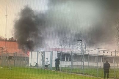 Tirsdag formiddag udbrød der brand i en af afdelingerne hos Udrejsecenter Kærshovedgård.
