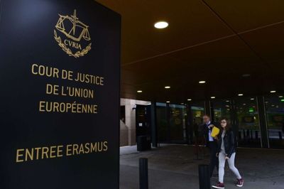Tirsdag har EU-Domstolen annulleret enkelte formuleringer i direktiv, som ifølge domstolen griber "direkte" ind i løndannelsen. (Arkivfoto).