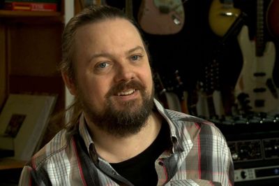 Thomas Borghus er landet i et godt liv på trods af en badeulykke, der gjorde ham lam for knap 20 år siden. - Mit liv i dag er langt bedre, end jeg havde forestillet mig i månederne og årene efter ulykken. Jeg er et godt sted, siger han.