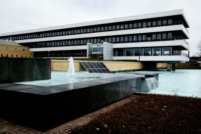 En af rapportens hovedargumenter fra Grundfos er, at EU skal sætte en tydelig strategisk retning og klare politiske rammer for udbygningen af datacentre i EU med fokus på effektivitet – både i forhold til vand og energi. Pointen er, at med de rette politiske rammer kan EU omsætte ressourcebegrænsninger til en konkurrencefordel.