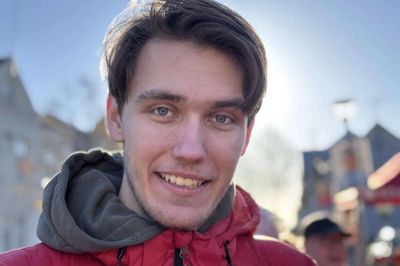 Lukas Kallesøe har haft gode oplevelser i sin første valgkamp som kandidat.