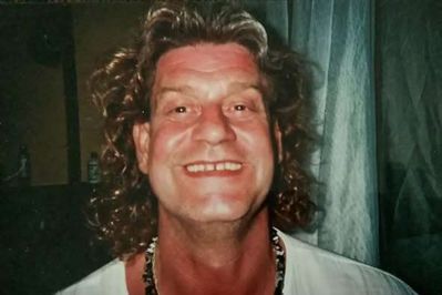 Kaj Aagaard Hansen gik bort 3. november 2025.