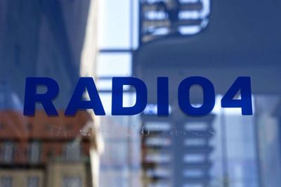 Radio IIII sender fra fredag et nyt satireprogram, som komikerne bag "Tæt på sandheden" på DR står bag. Det får navnet "Langt fra løgnen".(Arkivfoto).