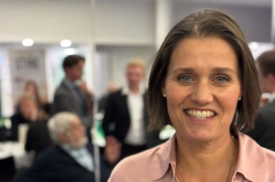 Katrine Fusageer Rohde måtte her til aften se sit parti Venstre blive halveret i Viborg Byråd.