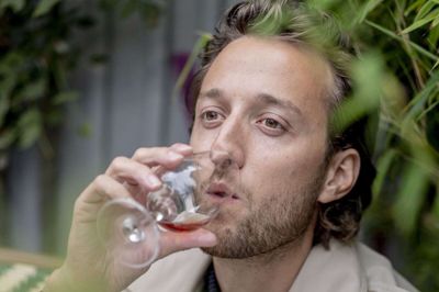 Esben Bjerre er vært på den populære podcast "Her går det godt" sammen med Peter Falktoft. Det var i podcasten, at han indrømmede sin utroskab mod hustruen Sisse Sejr-Nørgaard. (Arkivfoto).