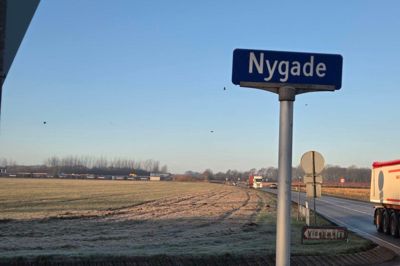 Krydset Nygade Ringkøbingvej nord for Videbæk er blevet et knudepunkt i Vejdirektoratet planer for en ny 2+1-vej. Længe har der været ønsker om en tunnel under den nye vej, men det har politikerne i det nuværende byråd ikke ønsket at prioritere midler til. Det er en stor skuffelse for Videbæk Borgerforening, der ikke tænkte, det kunne være en mulighed at tunlen ikke var en del af løsningen