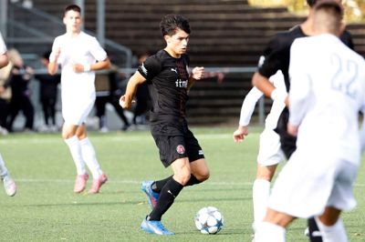Alberto Velasquez fremtvang det frispark, som førte til FCM's føringsmål i Köln. Billedet her er dog fra Youth League-opgøret mod Buducnost i forrige runde.