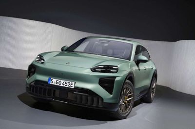 Den elektriske Cayenne Electric har intet med den eksisterende med benzinmotor at gøre. Den benzindrevne kører videre sideløbende med den elektriske. (PR-foto).