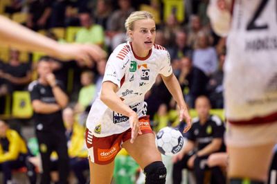 Simone Petersen savner spilletid og ansvar på skuldrene og har derfor ønsket at forlade Ikast Håndbold. Ifølge TV 2 Sport skifter hun til Viborg HK.