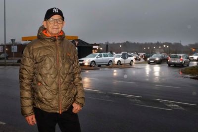 - Jeg er lidt skuffet over, at man ikke tog problemerne i opløbet, da butiksområdet blev besluttet. Det kan jo ikke komme som nogen overraskelse, at mange kører forbi på Herningvej hver dag, siger Niels K. Eriksen.