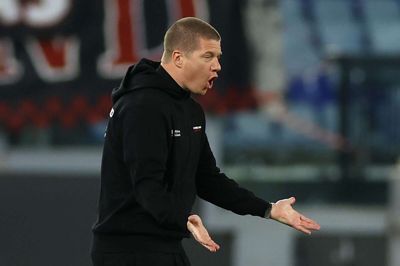Mike Tullberg er følelser, passion og engagement, når han står i spidsen for FC Midtjylland. Men cheftræneren kræver hele tiden mere af sig selv og sit hold.