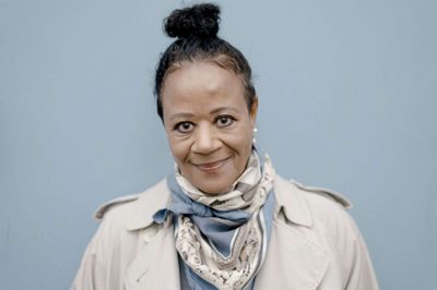 Hella Joof er egentlig uddannet skuespiller fra Odense Teater. Men i dag lever hun af at instruere andre ved siden af sit forfatterskab og sit virke som foredragsholder. (Arkivfoto).