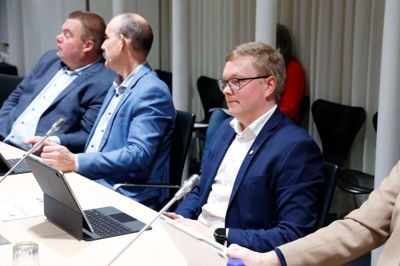 Blandt de nye medlemmer i Herning Kommunes nye byråd er Liberal Alliances Kenneth Storm, som kaldte sit første meget korte, men dog officielle, byrådsmøde for »en stor dag«.