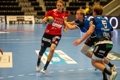 De 565 tilskuere oplevede en sand gyserafslutning tirsdag aften i Sand Spedition Arena.