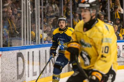 Kyle Maksimovich havde nemt ved at score til 1-0, da han blev spillet helt blank af Artturi Toivola.