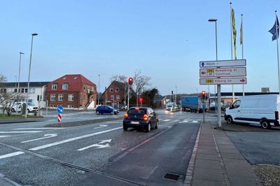 Skive har en del lyskryds med pres på trafikken. Her ses krydset ved Brårupgade og Østerbro.