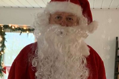 Julemanden Per Frederiksen holder meget af at være julemand i nogle få timer i Bjerringbro.