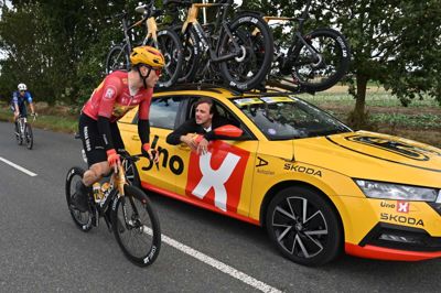 I 2026 kommer Michael Blaudzun til at tage plads i sportsdirektørbilen hos Uno-X. Han skal blandt andet bidrage med de erfaringer, som 10 starter i cyklingens Grand Tours har givet ham.