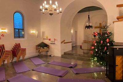 Engesvang Kirke vil gøre noget ved ventetiden hos de mindste 24. december. I kirkerummet er der på dagen aktiviteter for både børnene og traditionel gudstjeneste senere.