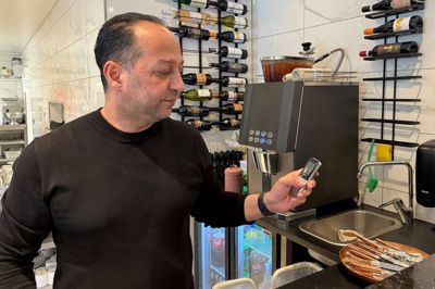 Jamal Rahimi havde ikke forudset, at det skulle volde ham så store problemer, da hans gamle fastnettelefon for et par uger siden gik i stykker.