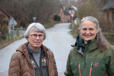 - Der er sociale aktiviteter i Jaungyde året rundt, men særligt i december bliver sammenholdet i landsbyen styrket med dagens kalenderlåge, hvor beboerne mødes hver eftermiddag, fortæller Bente Weid og Line Streit.