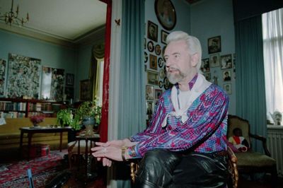 Marcel de Sade - med det borgerlige navn Jørgen Vase Schmidt - i sin lejlighed på Frederiksberg i 1993.