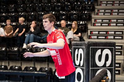 Højrefløjen Laurits Kristensen har forlænget sin aftale med HC Midtjylland.