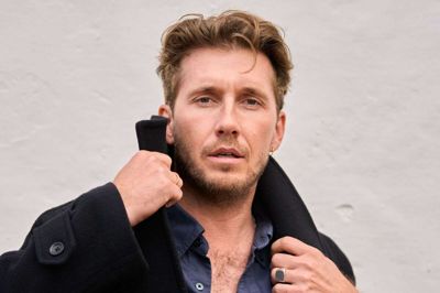 Som far finder skuespiller Sebastian Jessen det let at vise kærlighed og give opmærksomhed til sine to børn.
