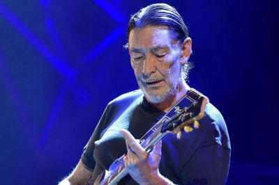 Chris Rea på scenen under en koncert i den tjekkiske hovedstad, Prag, i 2017. (Arkivfoto).