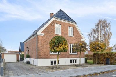 Ugens udvalgte bolig er denne velholdte murermestervilla med adressen Th. Nielsens Gade 17.