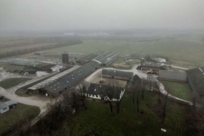 Udrejsecenter Kærshovedgård ved Bording huser afviste asylansøgere, udvisningsdømte kriminelle og personer på tålt ophold. (Arkivfoto).