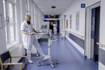 På Amager Hospital har man med succes afprøvet brugen af sikkerhedsassistenter. Sammen med flere andre hospitaler tildeles der flere midler til sikkerheden. (Arkivfoto).