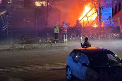 Der var undervejs høje flammer ved en brand på Gl. Landevej, men brandfolkene fik styr på ilden.