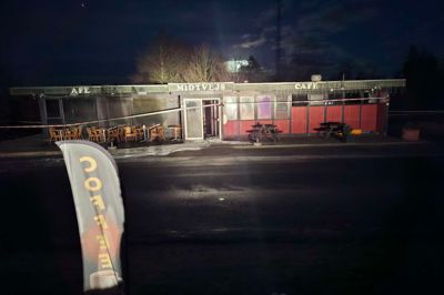 Sådan så brandstedet ud om morgenen efter branden. Der var store skader, og det lugtede brændt fra lang afstand. Årsagen til branden er endnu ikke fundet.