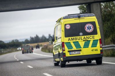 For ti år siden måtte hver tiende kritisk sårede patient gennem strabadserende flytning mellem sygehusene. I dag er det langt færre.