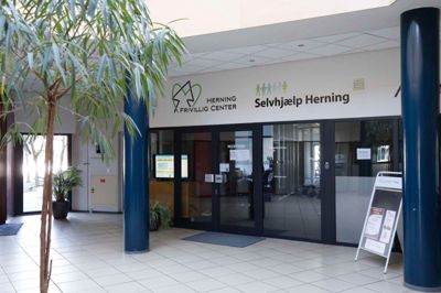 Herning Frivillig Center og Selvhjælp Herning får et fast beløb fra §18-midlerne. Resten af puljen på 2,9 millioner kroner blev fordelt på andre ansøgere.