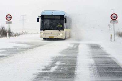 Der bliver ikke afviklet nogen former for skolekørsel onsdag i Morsø Kommune på grund af varslinger om voldsomt vejr. Det gælder både for rutebusser, flextrafik og taxa, oplyser kommunen. (Arkivfoto).