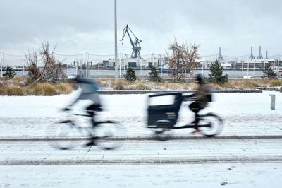 DMI har fredag og lørdag varslet snefygning flere steder i Danmark. (Arkivfoto)