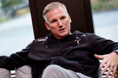 Landstræner Nikolaj Jacobsen har en drøm om at samle alle de tre store internationale i Danmark.